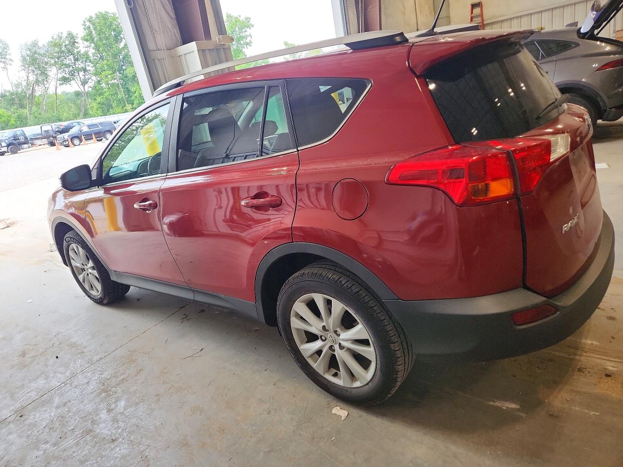 2015 TOYOTA RAV4 LIMITED — снимка 2
