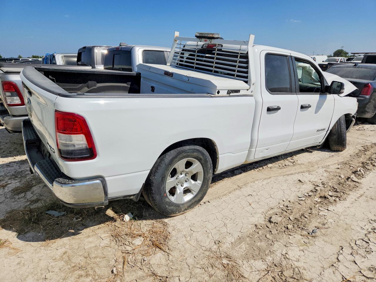 2023 RAM 1500 BIG HORN/LONE STAR — снимка 3