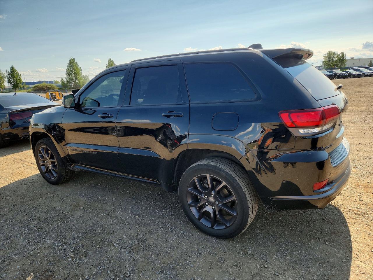 2021 JEEP GRAND CHEROKEE OVERLAND — снимка 2