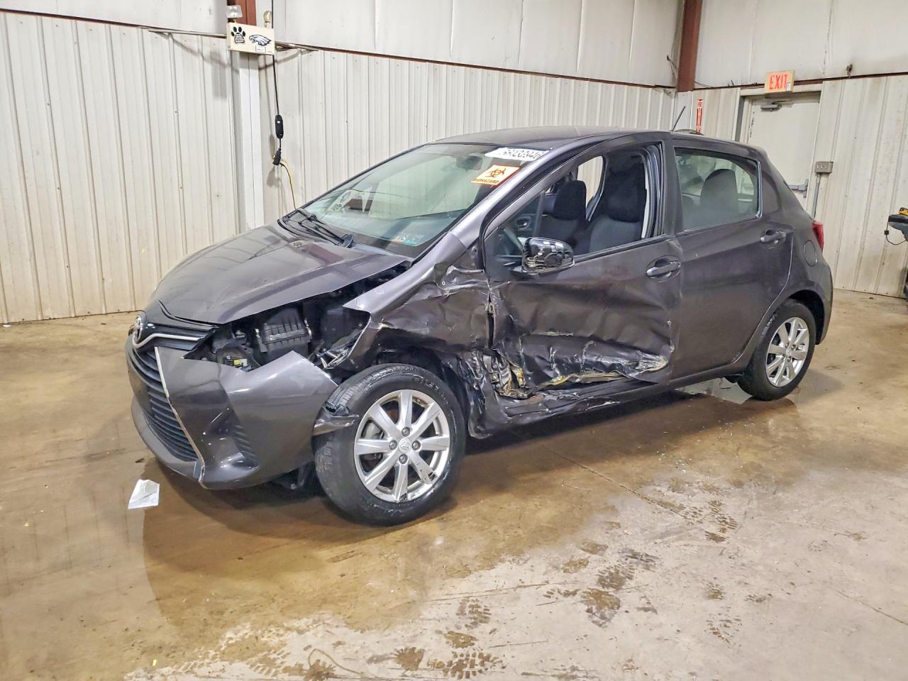 2015 TOYOTA YARIS 5-DOOR LE
