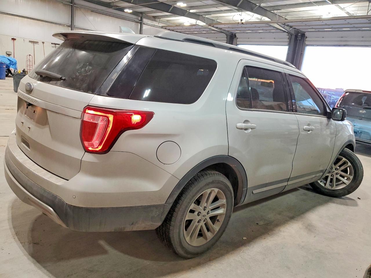 2017 FORD EXPLORER XLT — снимка 3