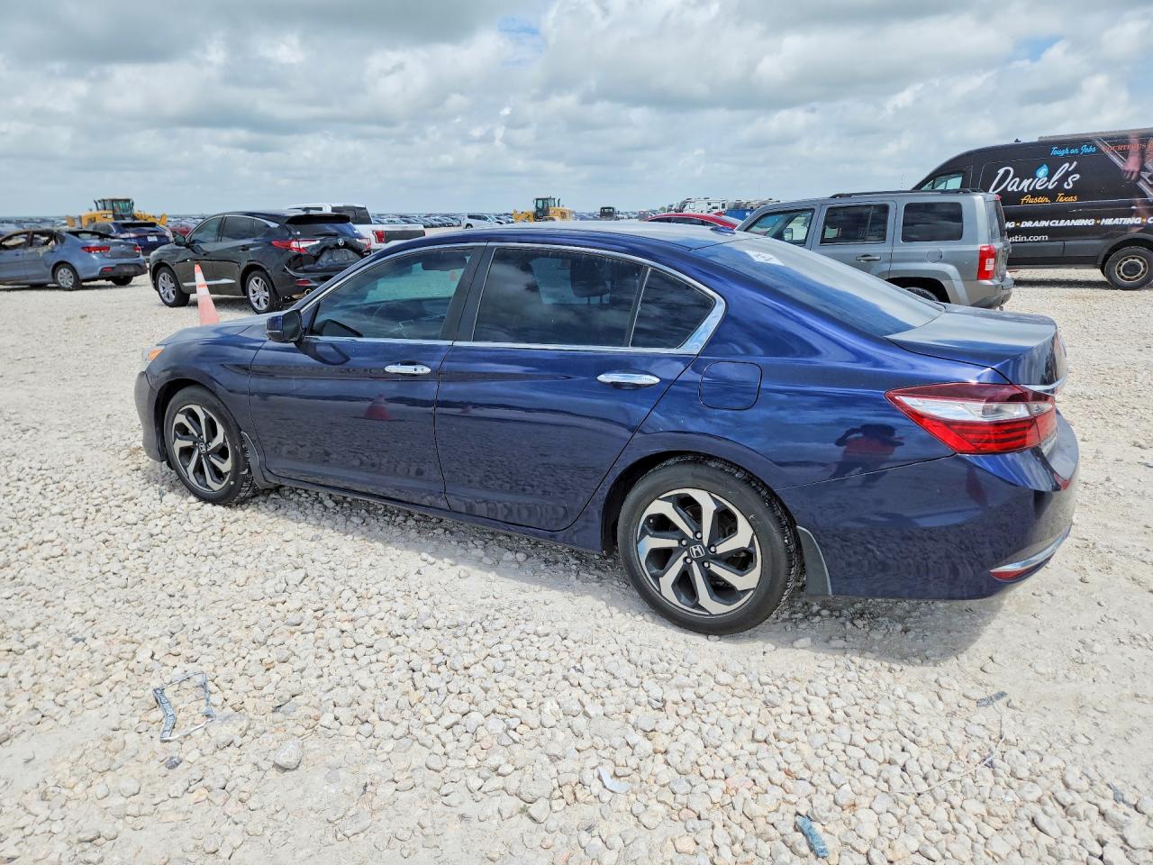 2017 HONDA ACCORD EXL — снимка 2