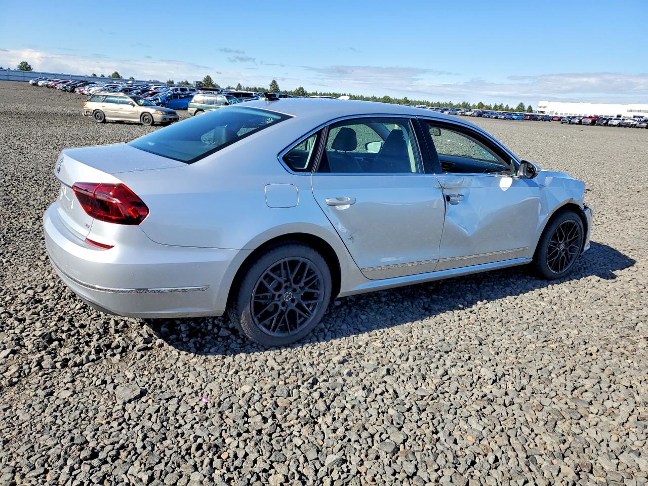2017 VOLKSWAGEN PASSAT SE — снимка 3