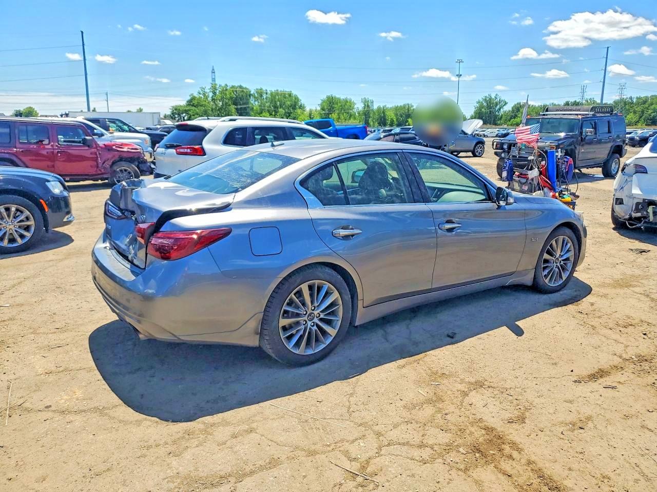 2018 INFINITI Q50 3.0T LUXE — снимка 3