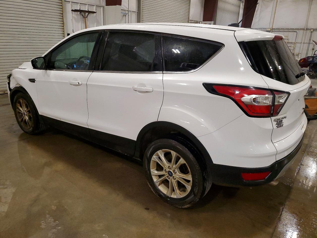 2017 FORD ESCAPE SE — снимка 2