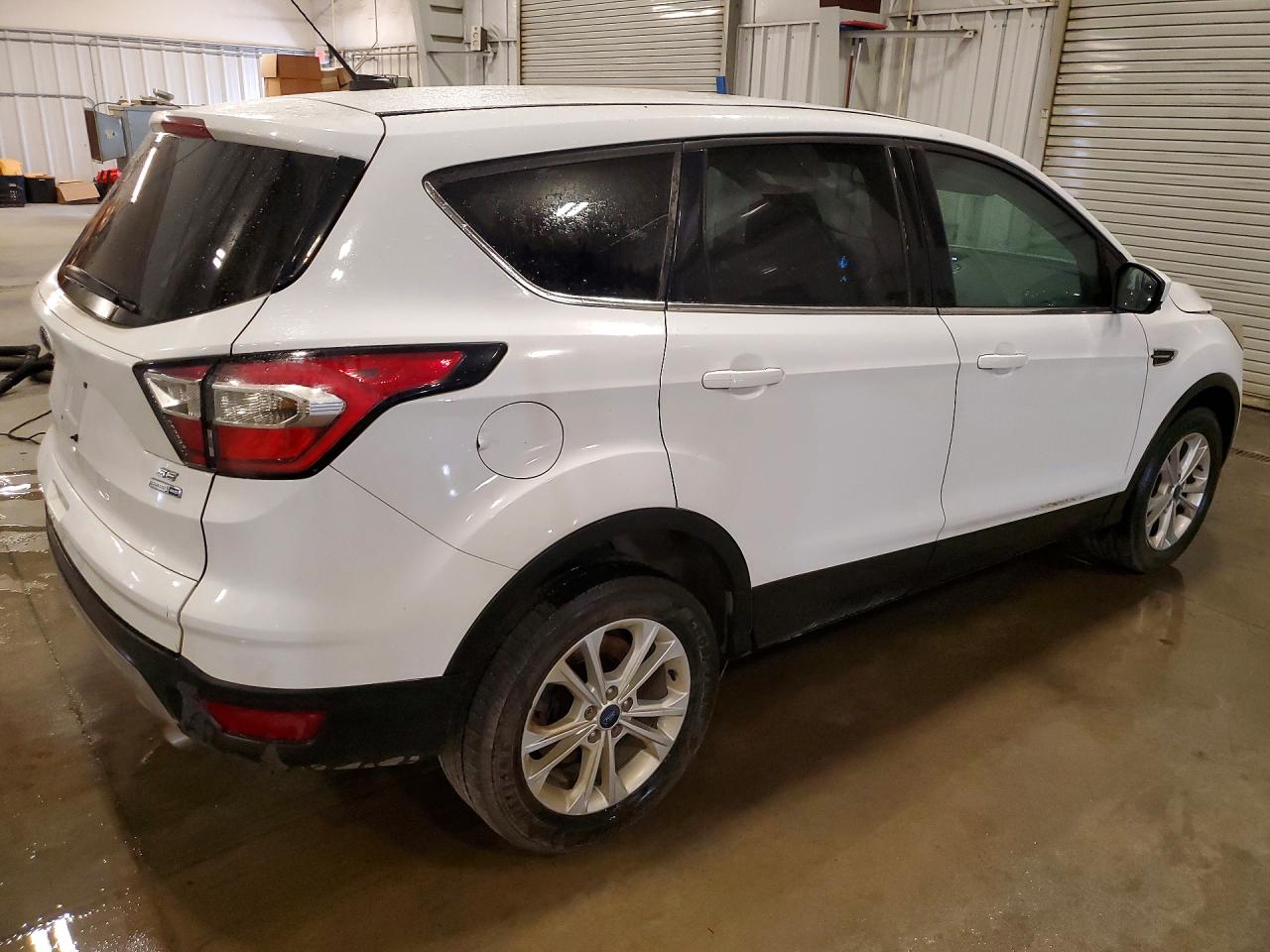 2017 FORD ESCAPE SE — снимка 3