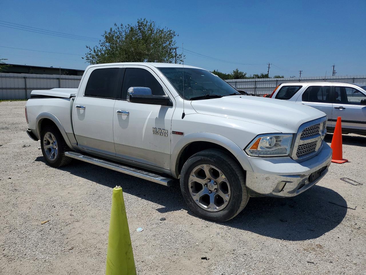 2016 RAM 1500 LARAMIE — снимка 4