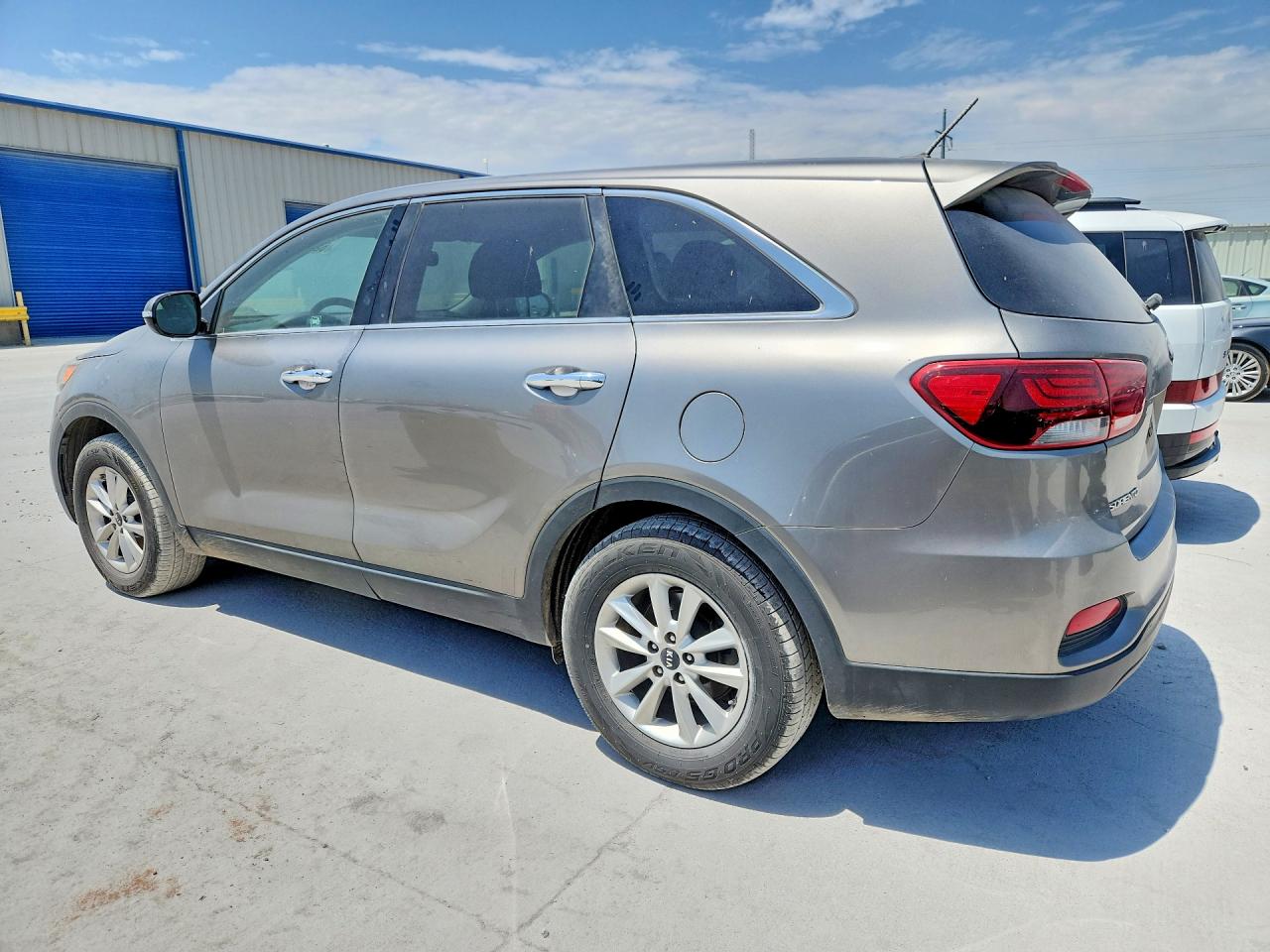 2019 KIA SORENTO LX V6 — снимка 2