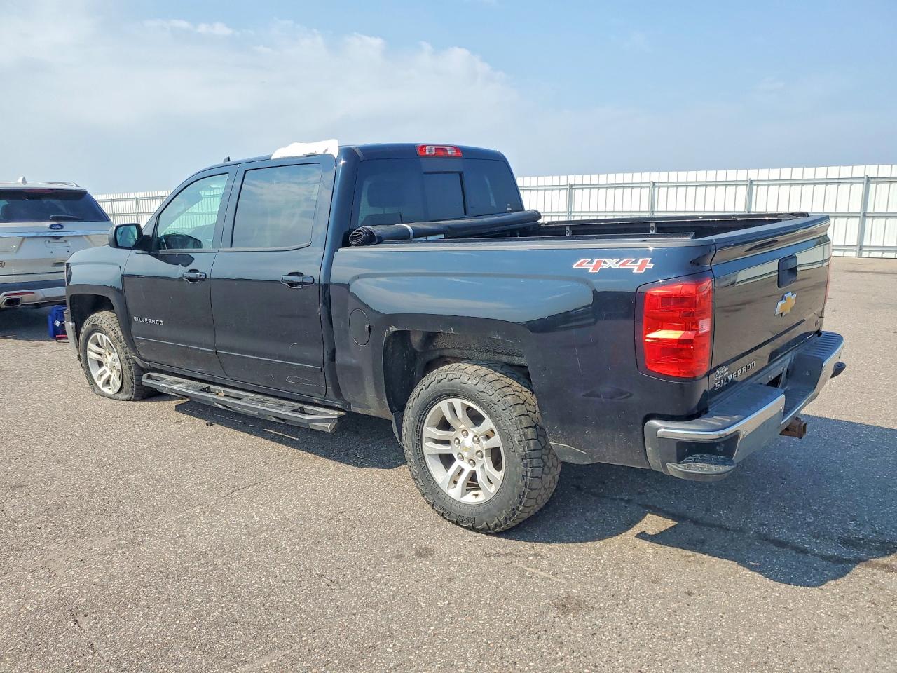 2015 CHEVROLET SILVERADO K1500 LT — снимка 2