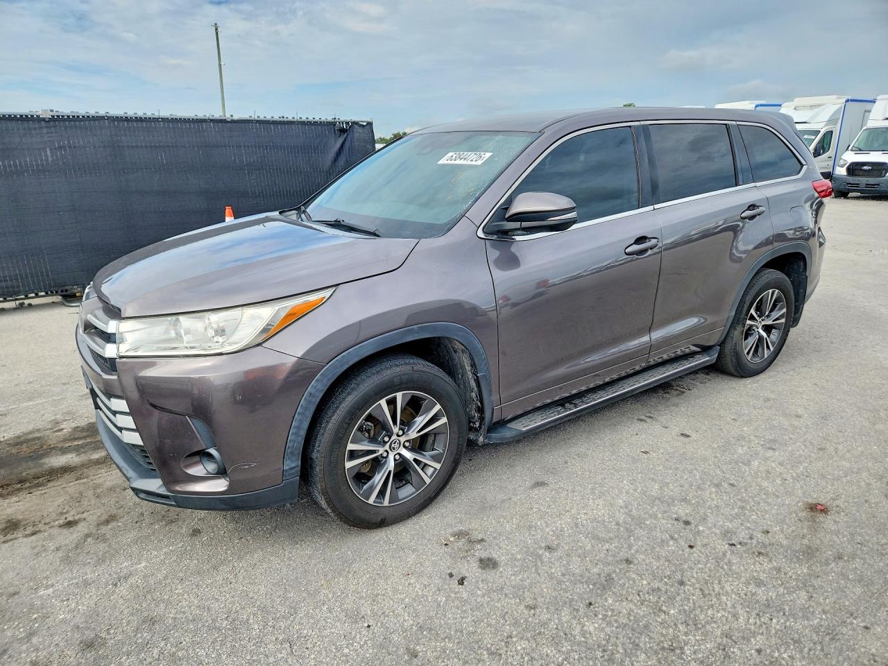 2017 TOYOTA HIGHLANDER LE