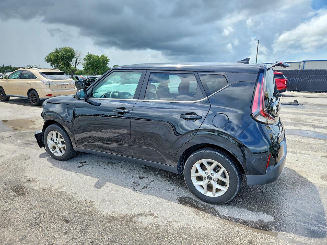 2023 KIA SOUL S — снимка 2