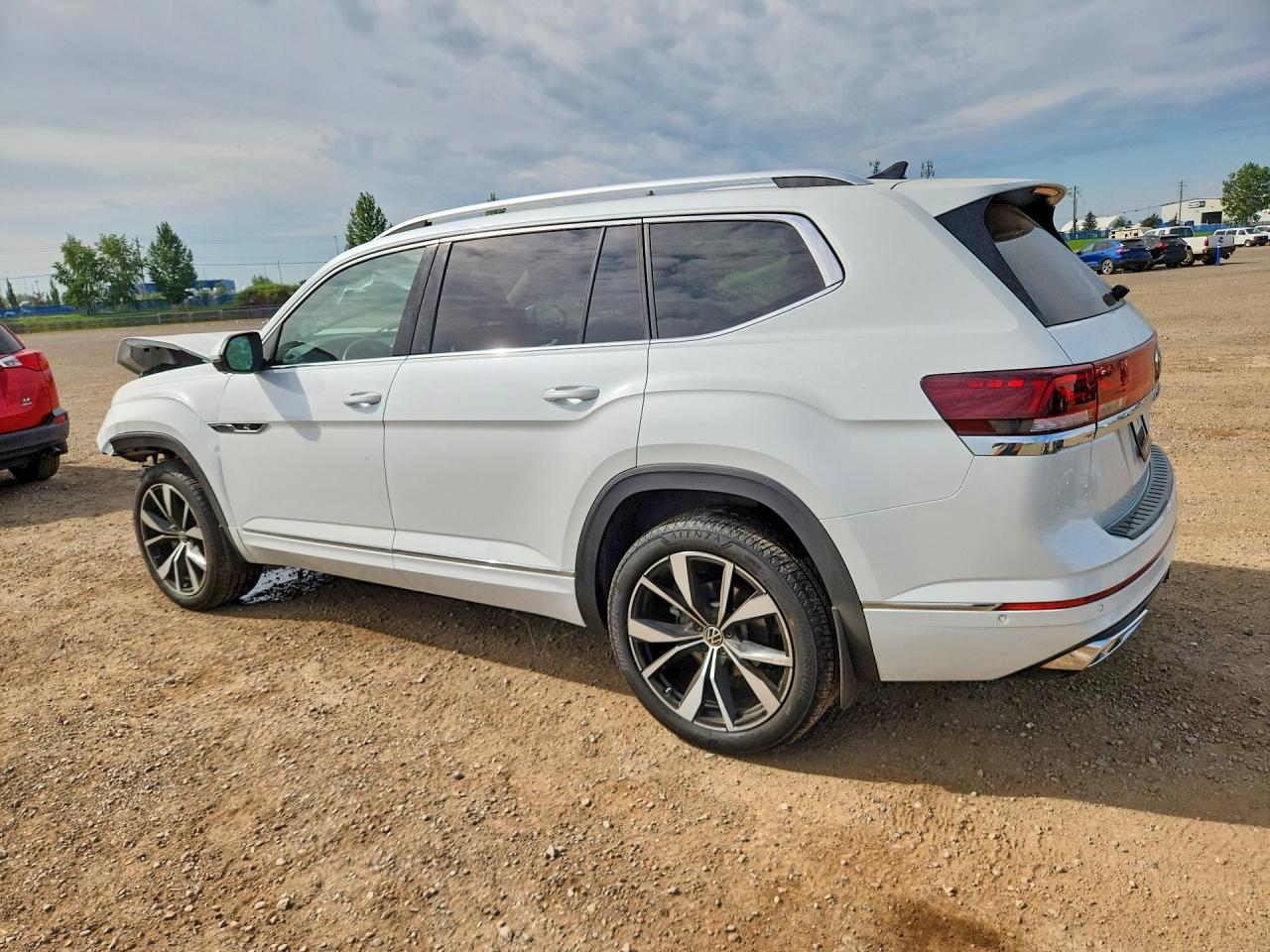 2024 VOLKSWAGEN ATLAS SEL PREMIUM R-LINE — снимка 2