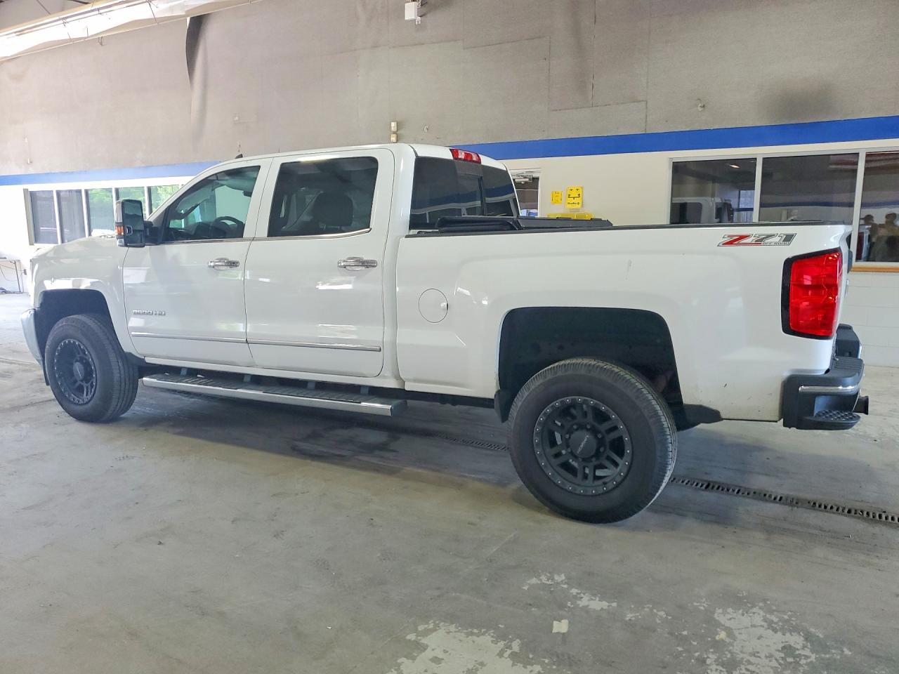 2015 CHEVROLET SILVERADO K2500 HEAVY DUTY LTZ — снимка 2