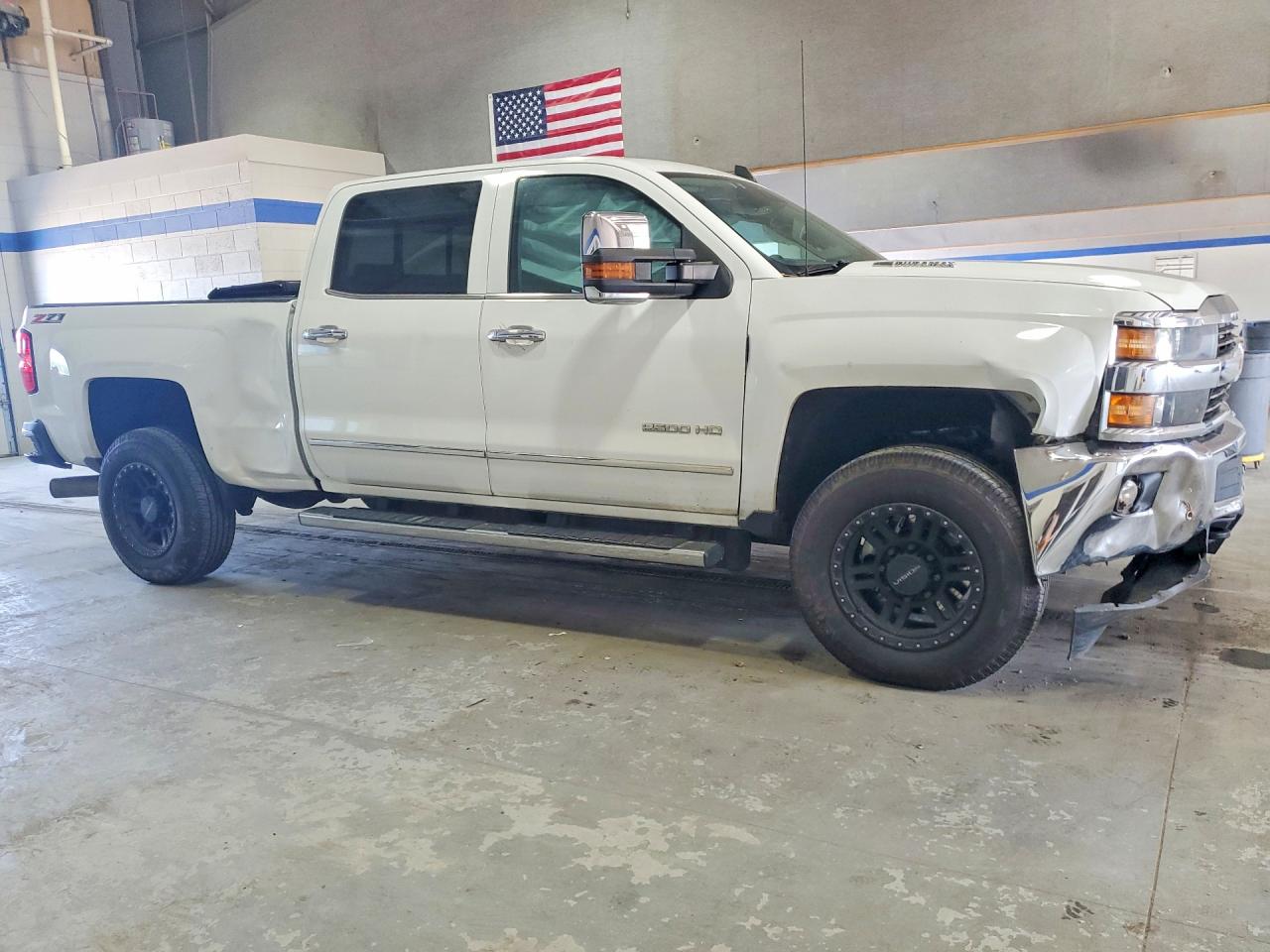 2015 CHEVROLET SILVERADO K2500 HEAVY DUTY LTZ — снимка 4
