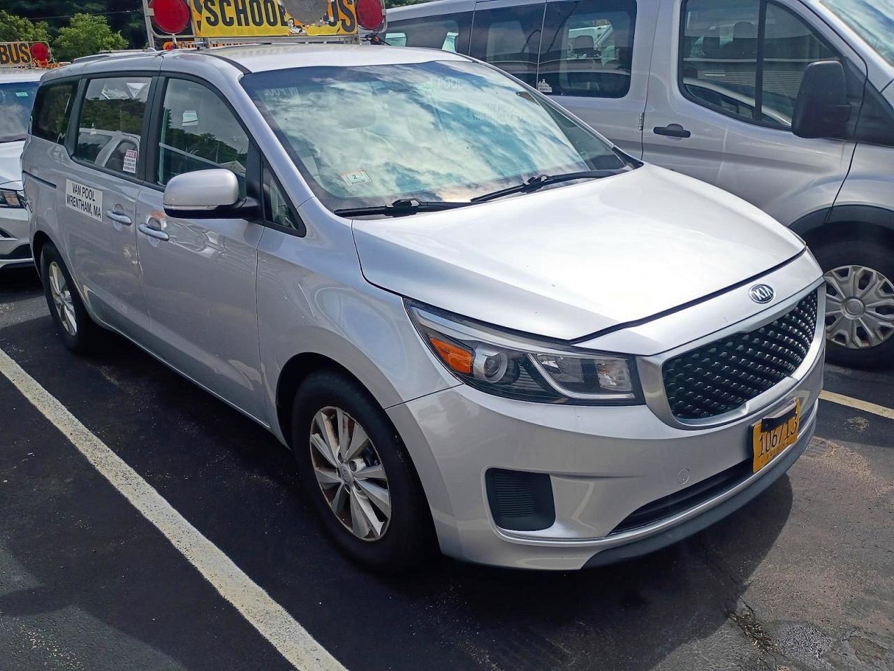 2017 KIA SEDONA L