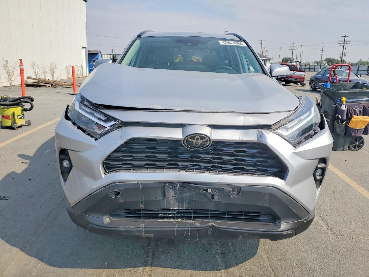 2024 TOYOTA RAV4 XLE PREMIUM — снимка 5