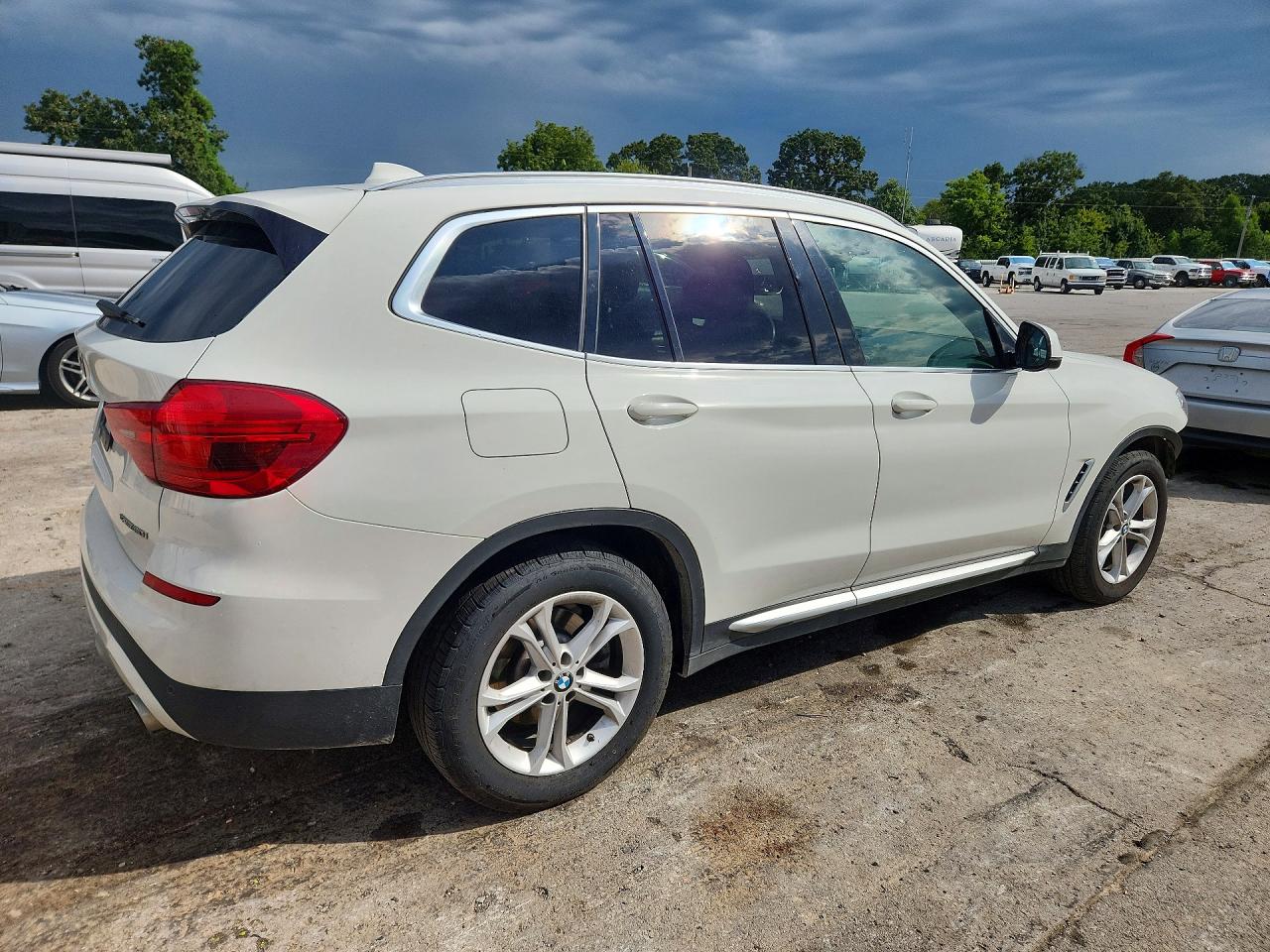 2019 BMW X3 SDRIVE30I — снимка 3