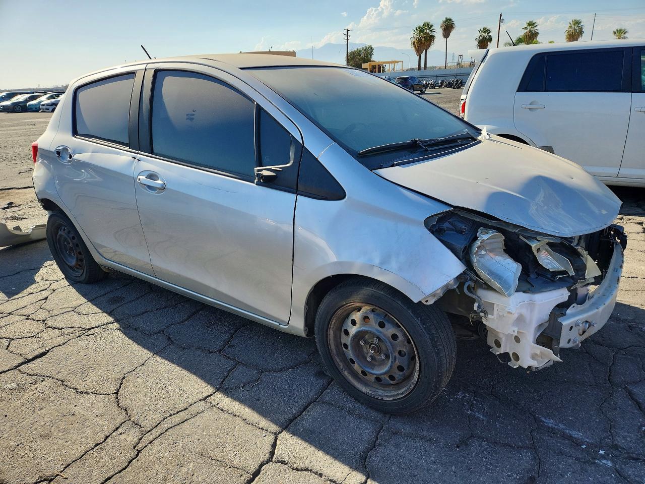 2016 TOYOTA YARIS 5-DOOR L — снимка 4