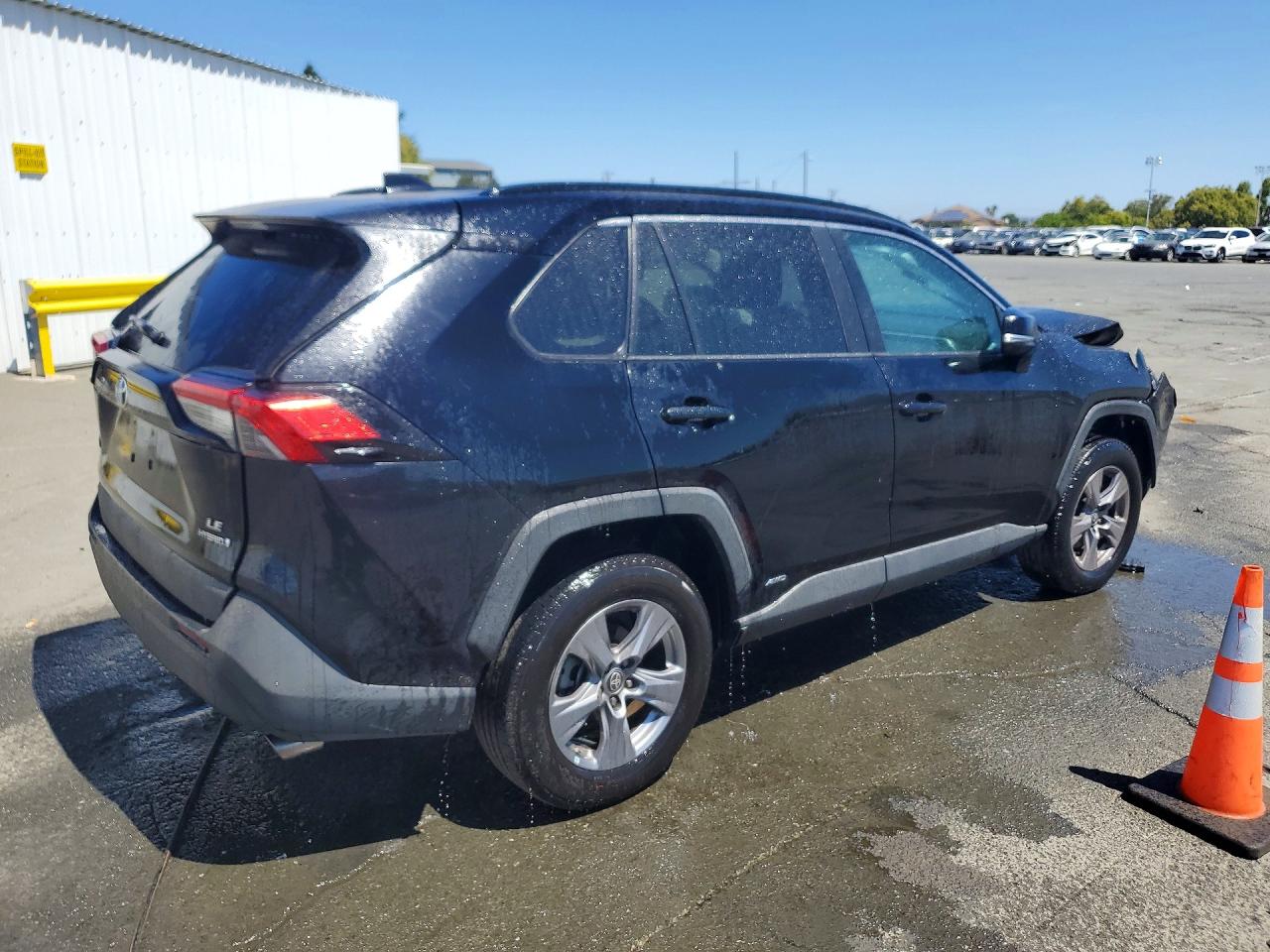 2022 TOYOTA RAV4 LE — снимка 3