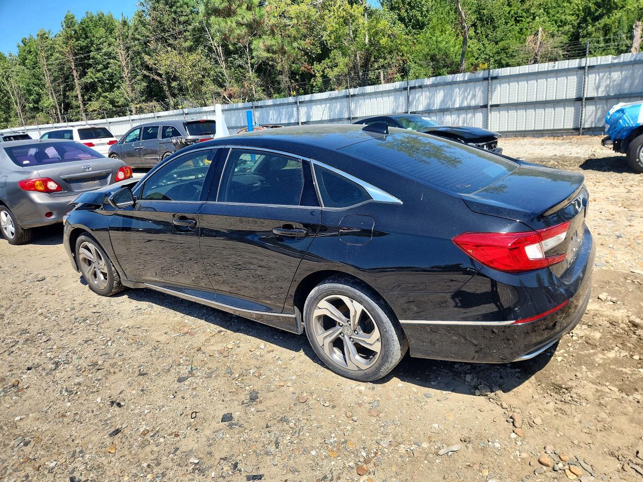 2019 HONDA ACCORD EX — снимка 2