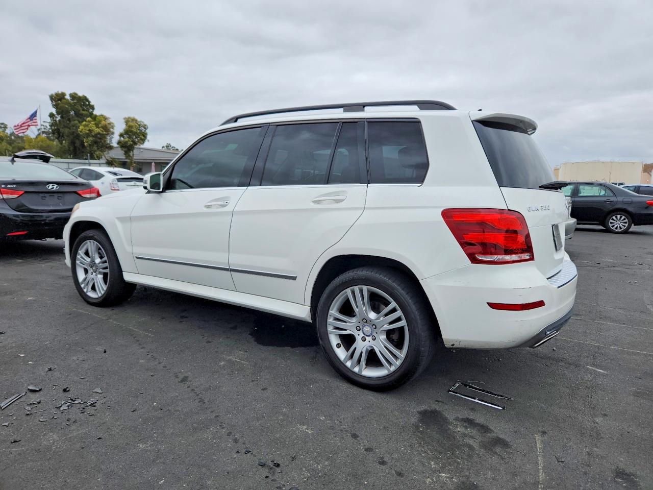 2015 MERCEDES-BENZ GLK 350 4MATIC — снимка 2