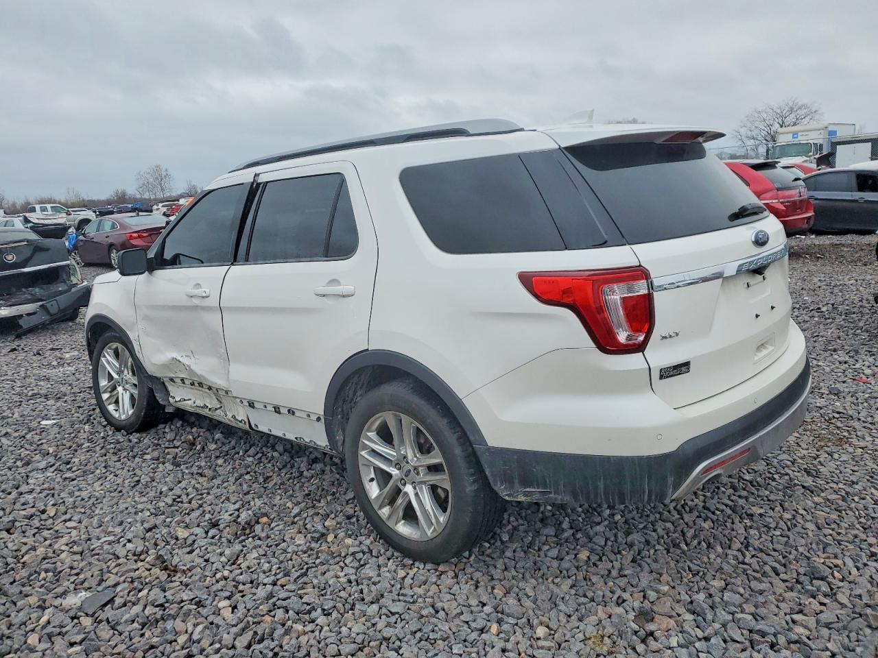 2017 FORD EXPLORER XLT — снимка 2