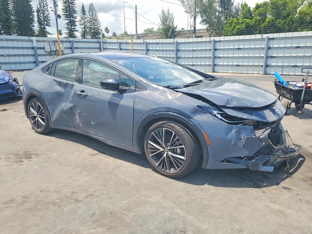 2025 TOYOTA PRIUS LIMITED — снимка 4