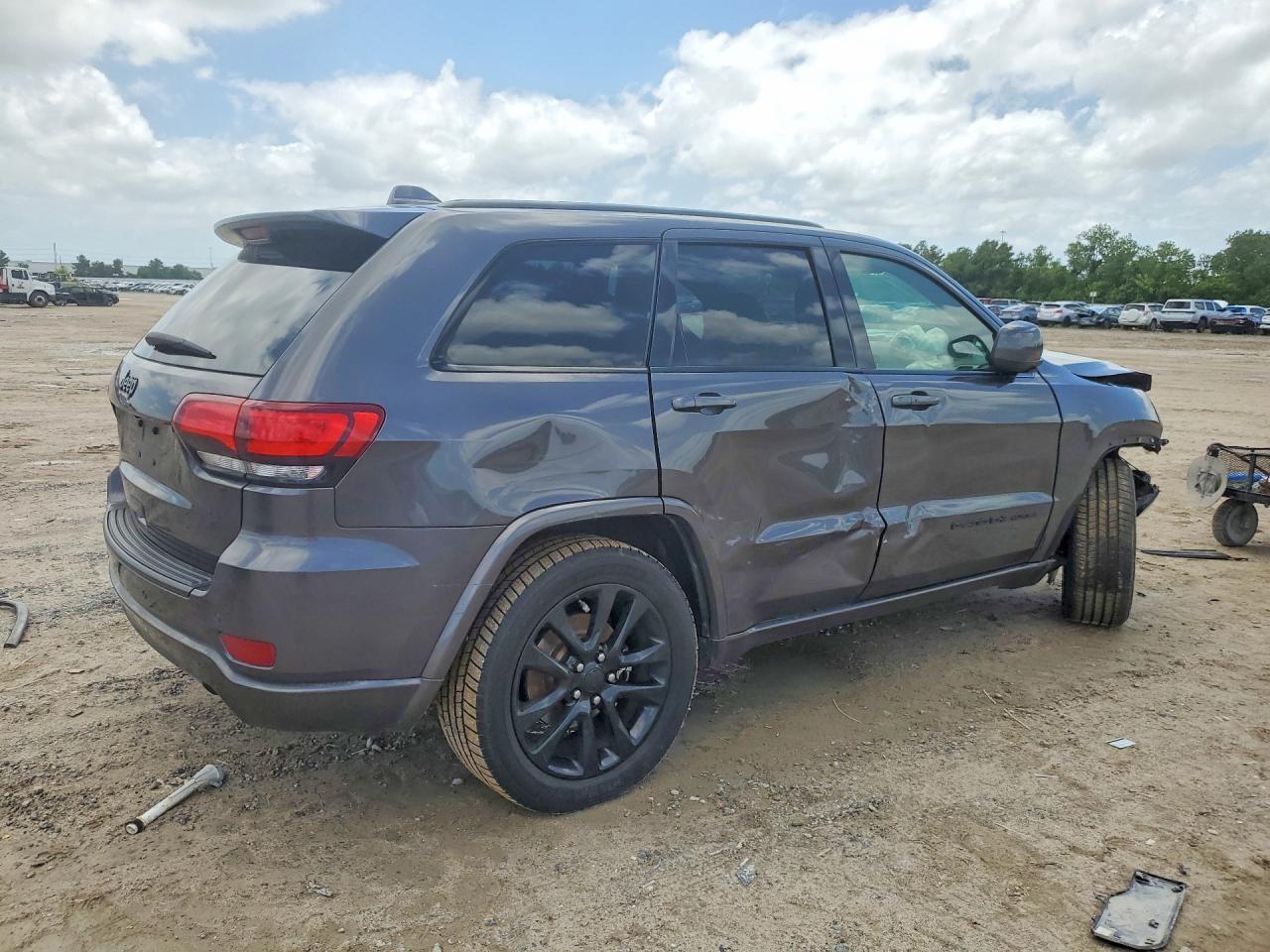 2019 JEEP GRAND CHEROKEE LAREDO — снимка 3