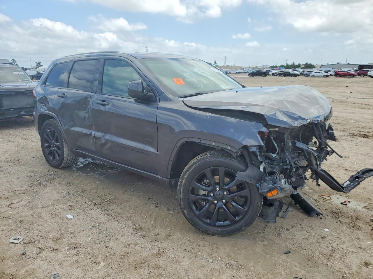 2019 JEEP GRAND CHEROKEE LAREDO — снимка 4