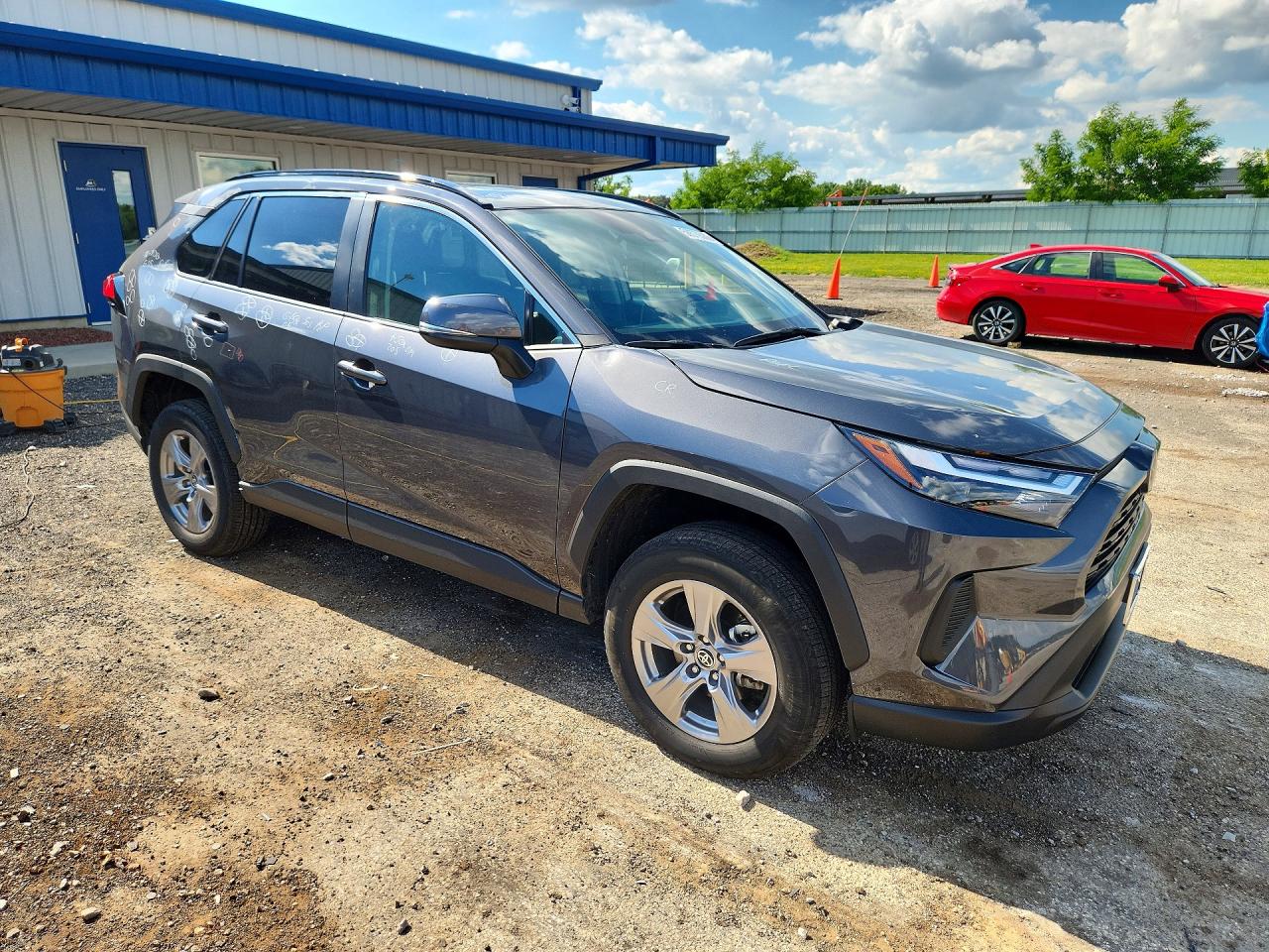 2024 TOYOTA RAV4 XLE — снимка 4