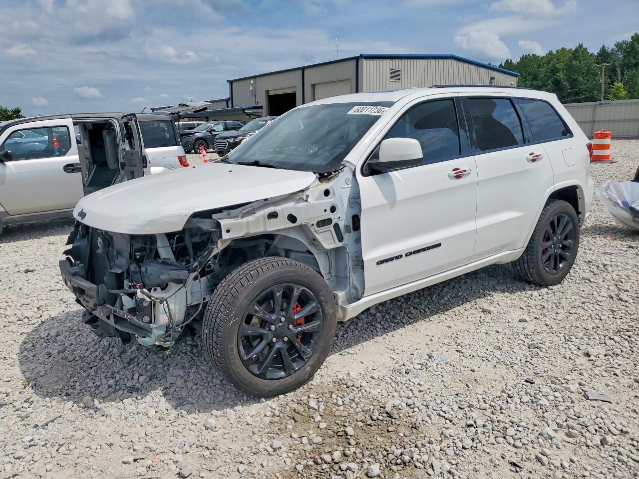 2020 JEEP GRAND CHEROKEE LAREDO