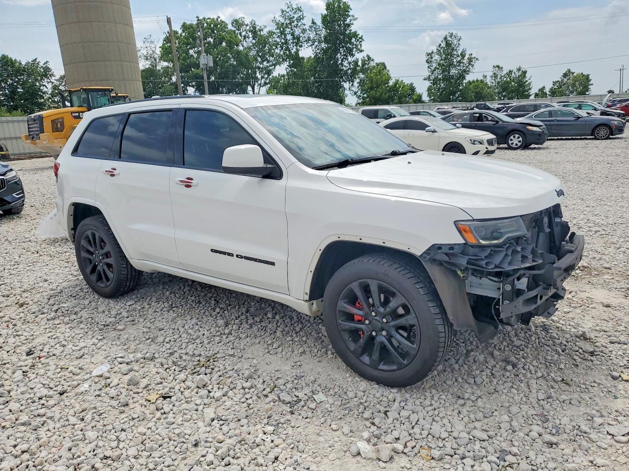 2020 JEEP GRAND CHEROKEE LAREDO — снимка 4