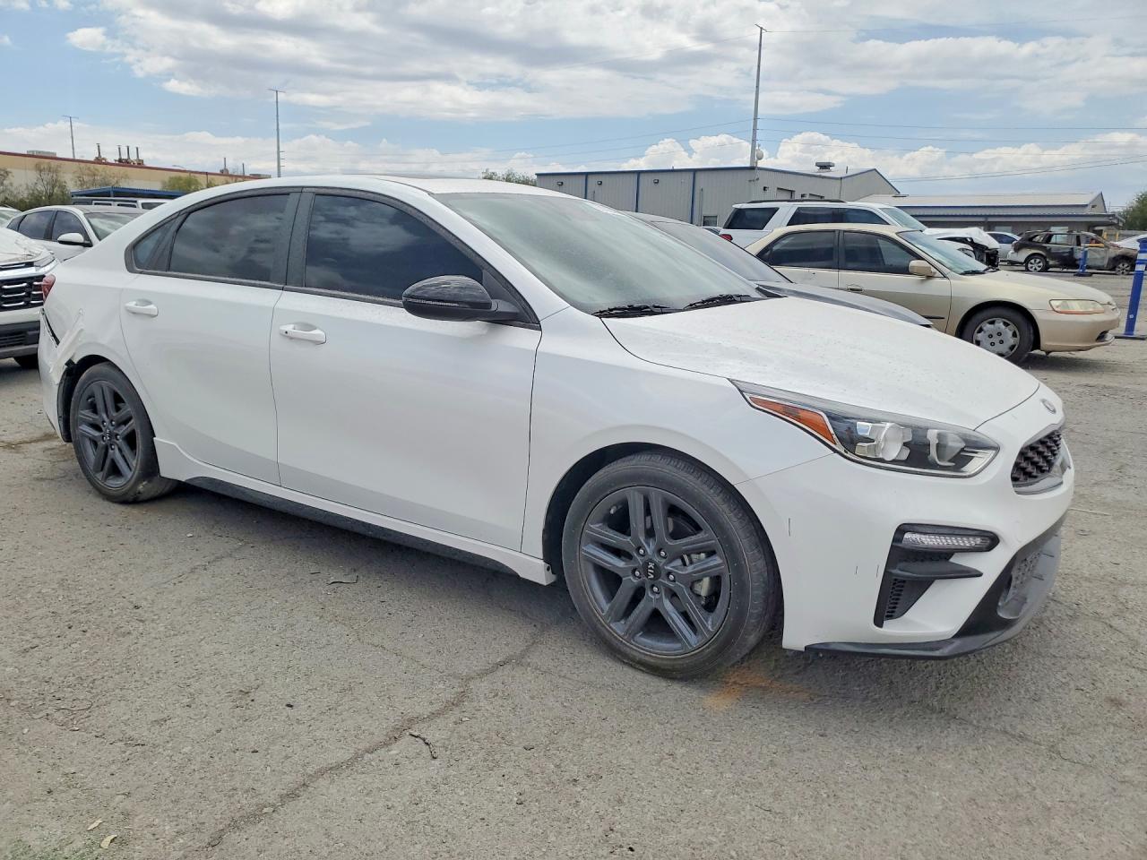 2021 KIA FORTE GT LINE — снимка 4