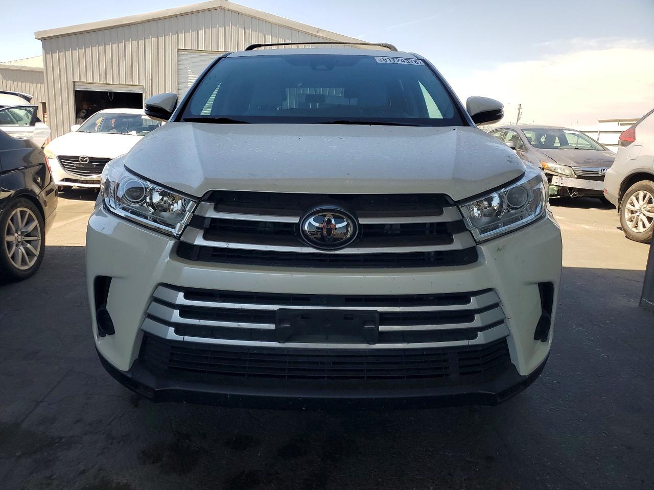 2019 TOYOTA HIGHLANDER LE — снимка 5