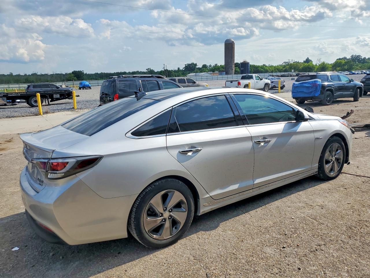 2017 HYUNDAI SONATA HYBRID LIMITED — снимка 3