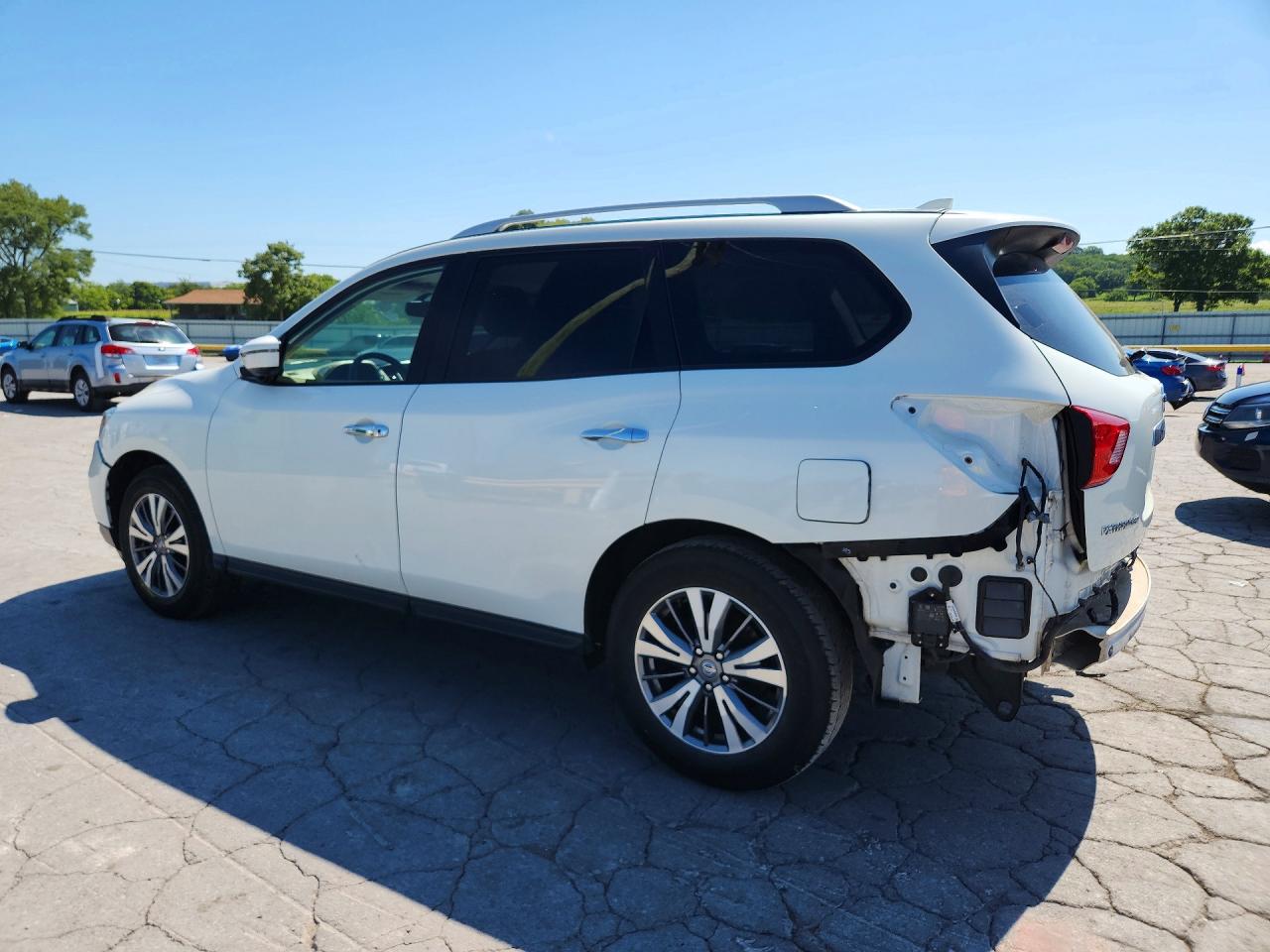 2020 NISSAN PATHFINDER SL — снимка 2