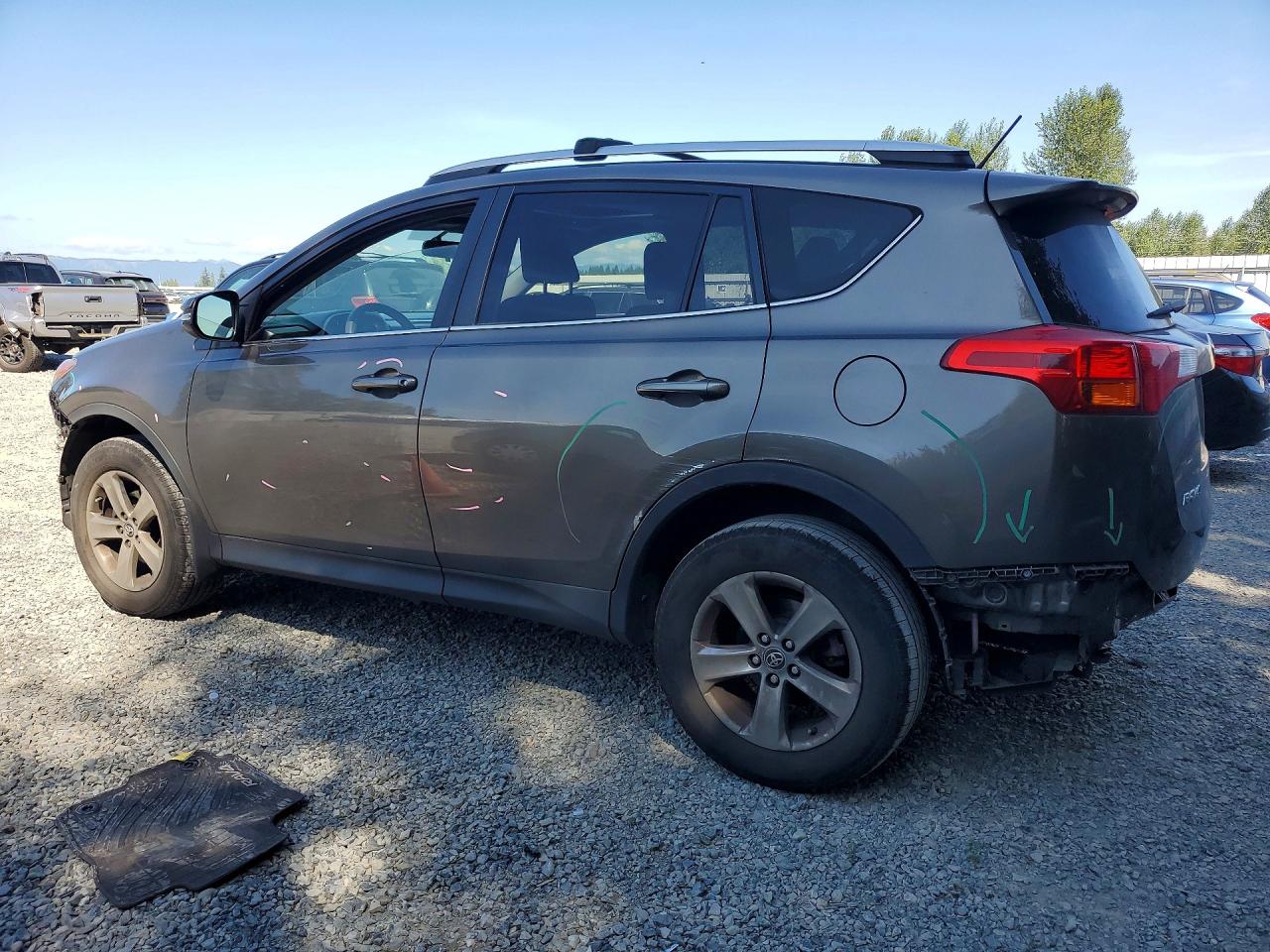 2015 TOYOTA RAV4 XLE — снимка 2