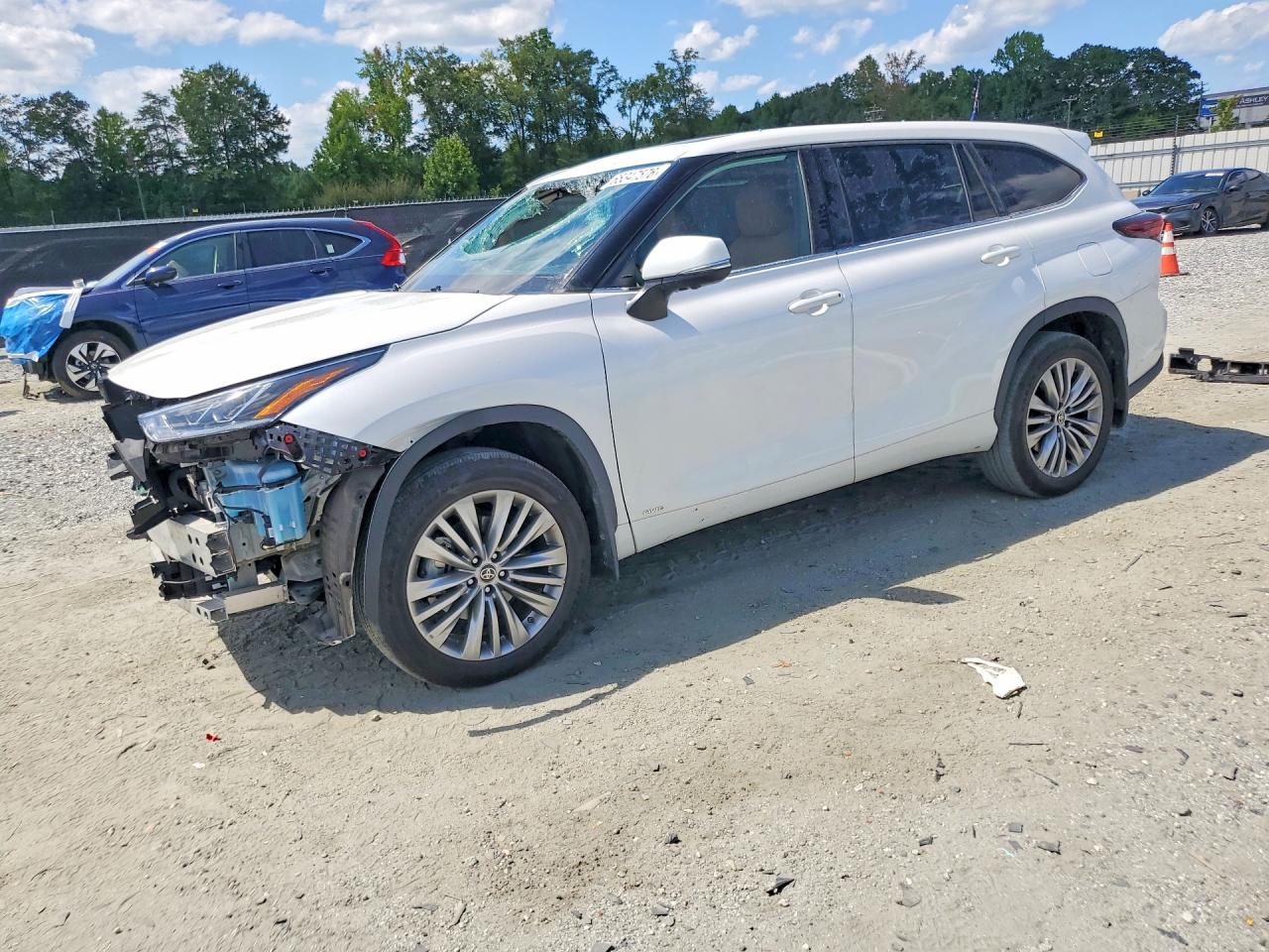 2024 TOYOTA HIGHLANDER HYBRID PLATINUM
