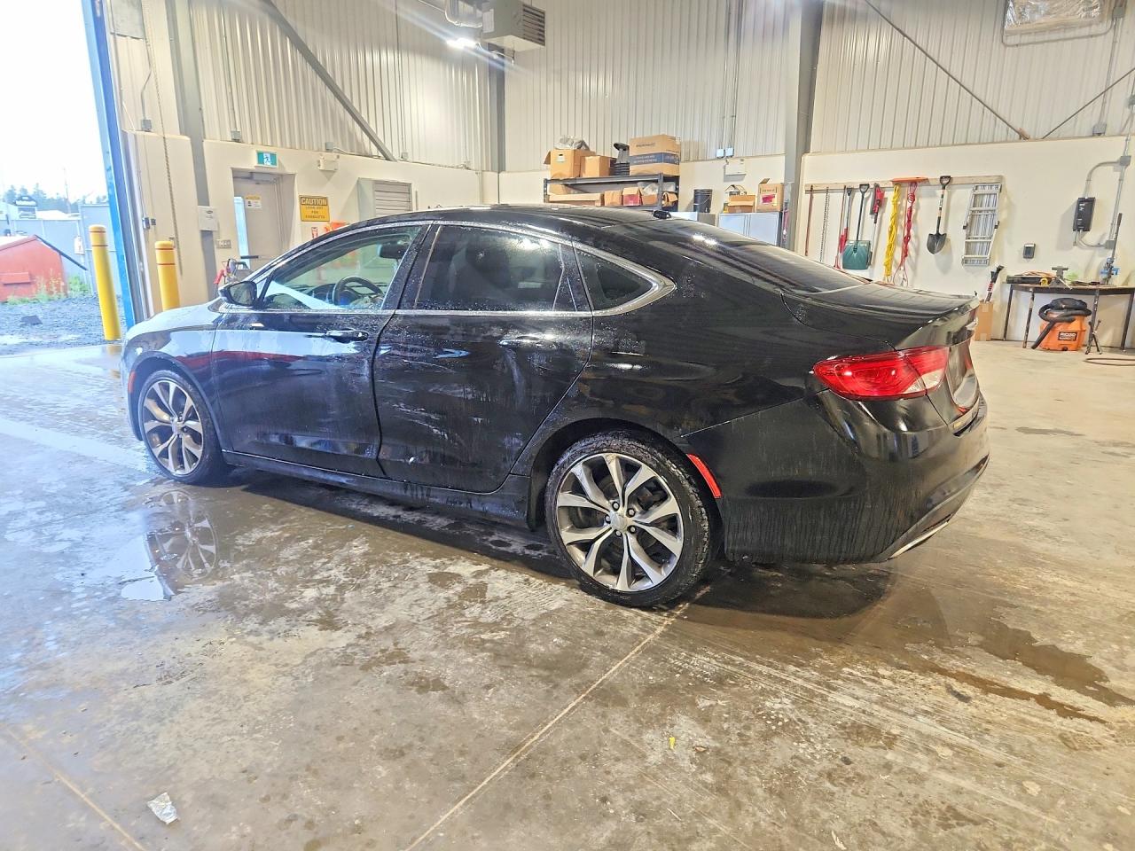 2016 CHRYSLER 200 C — снимка 2