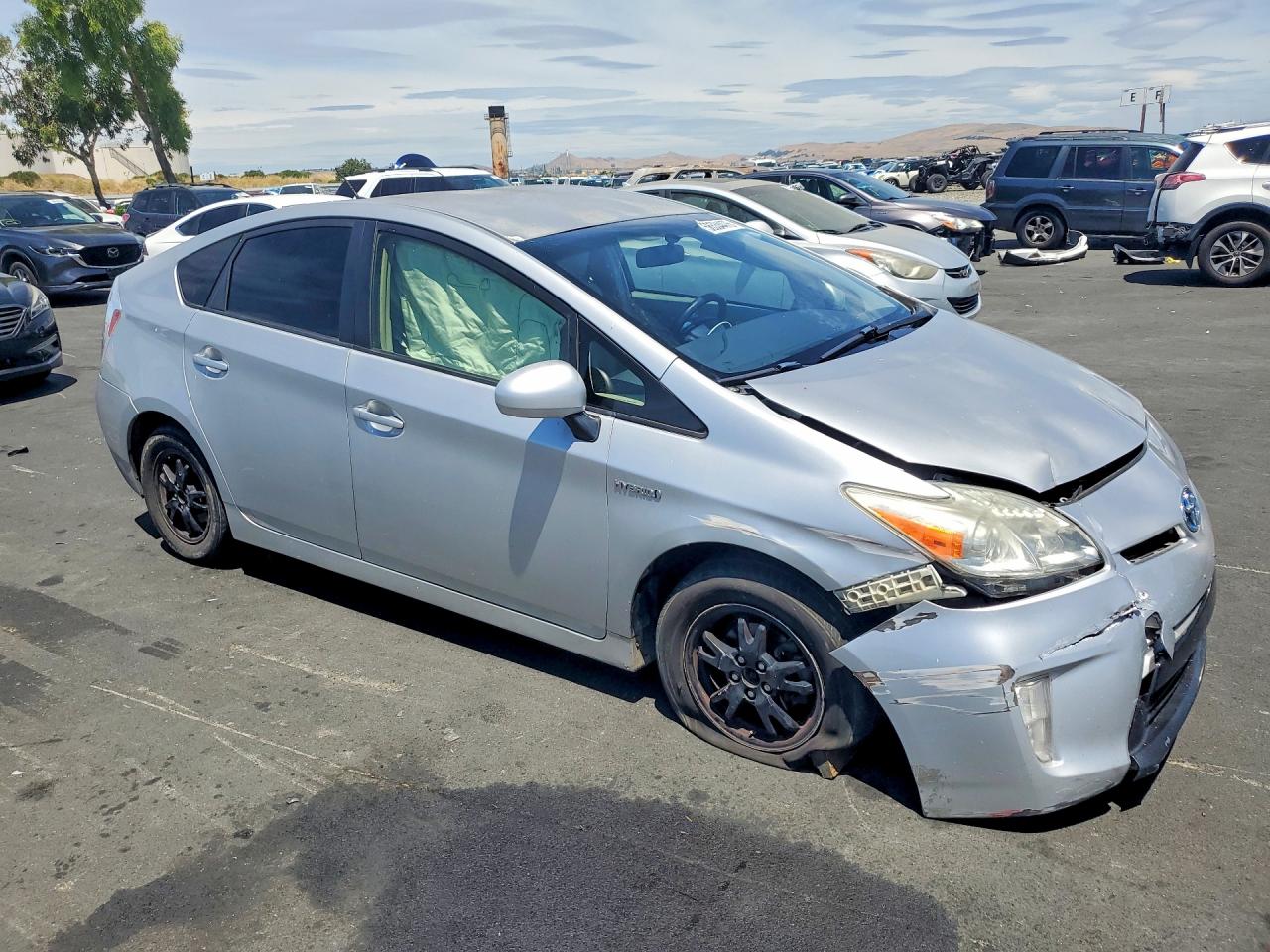 2015 TOYOTA PRIUS TWO — снимка 4