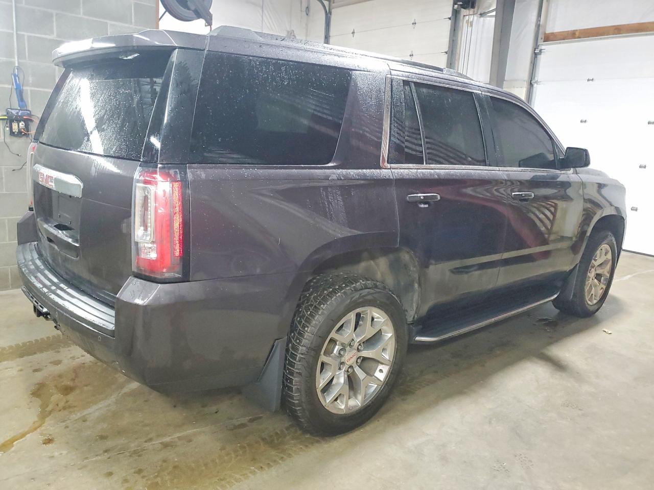 2016 GMC YUKON SLT — photo 3