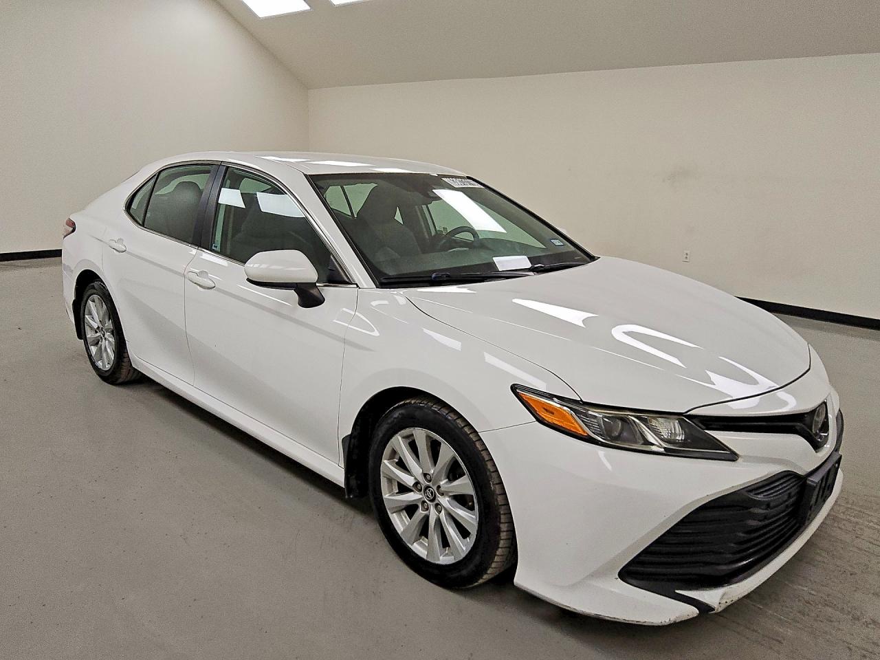 2020 TOYOTA CAMRY LE — снимка 4