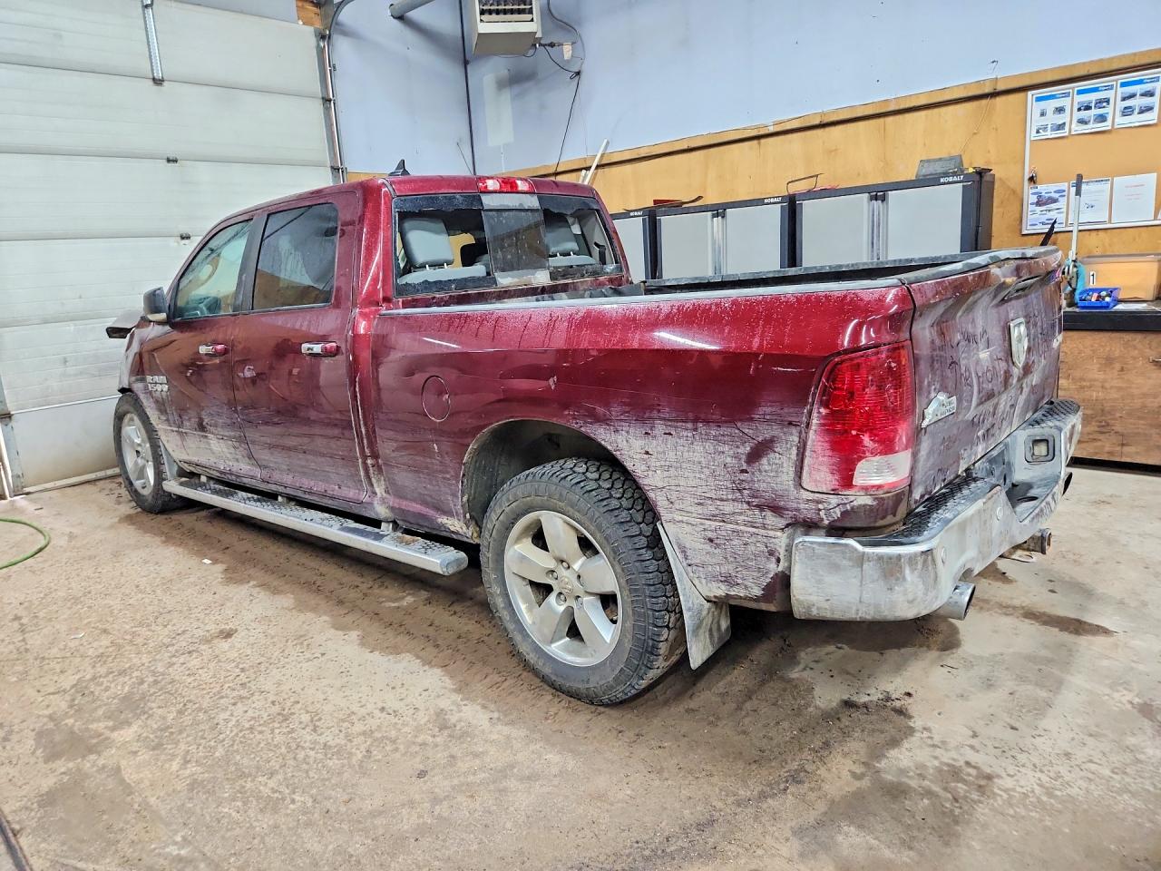 2016 RAM 1500 SLT — снимка 2