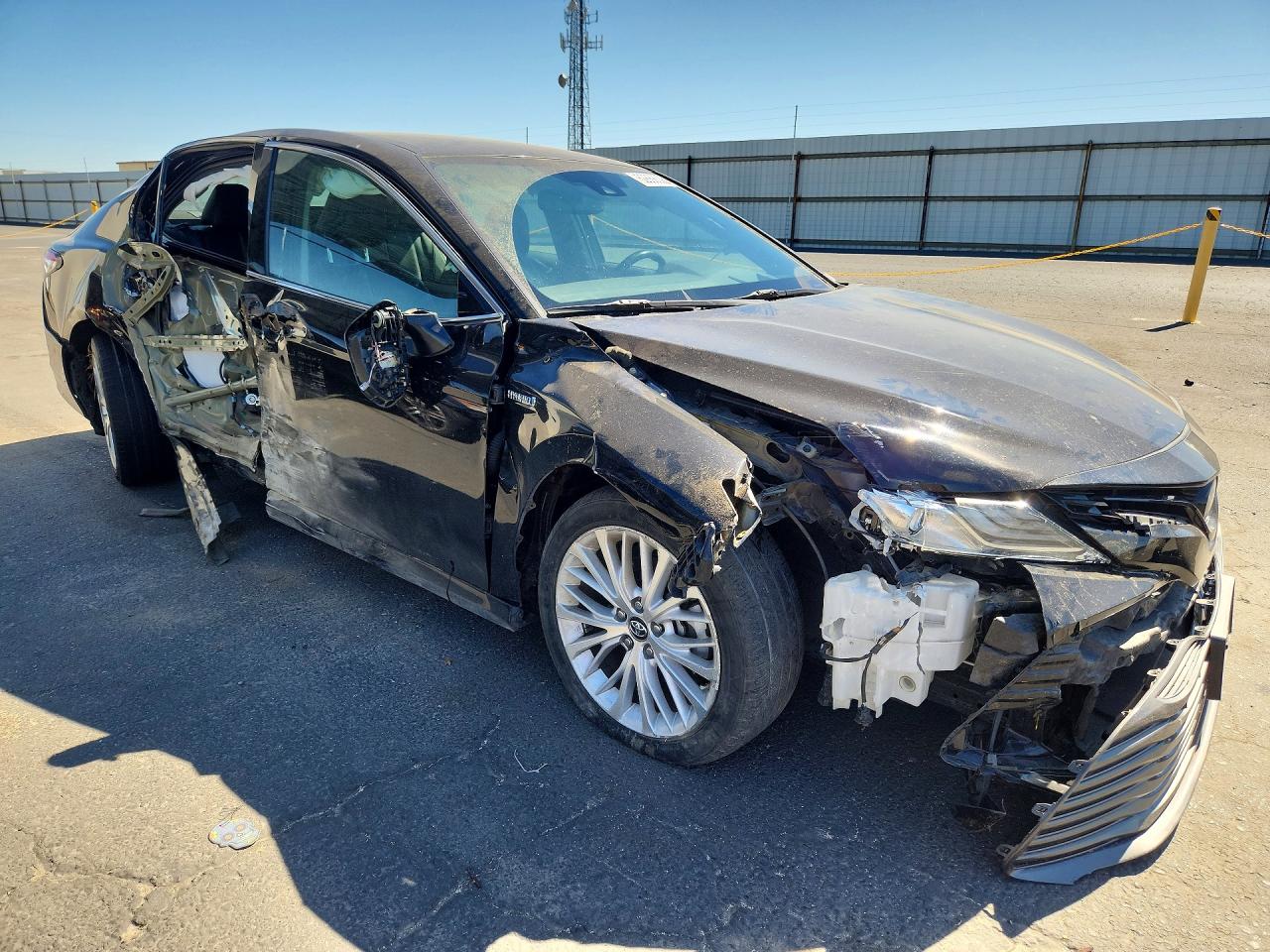 2019 TOYOTA CAMRY HYBRID XLE — снимка 4