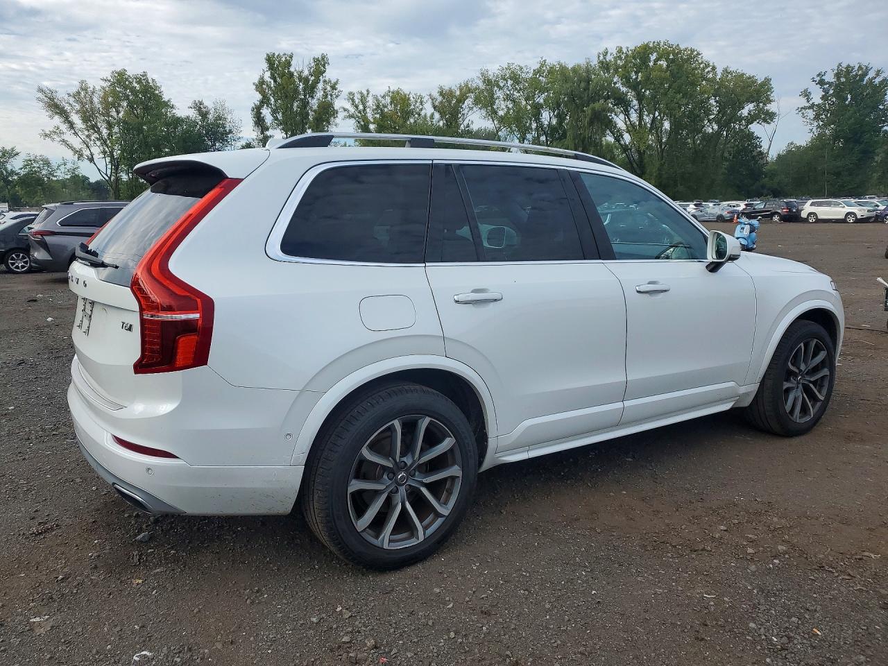 2017 VOLVO XC90 T6 — снимка 3
