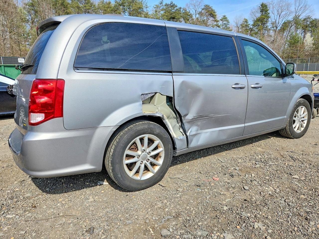 2019 DODGE GRAND CARAVAN SXT — снимка 3