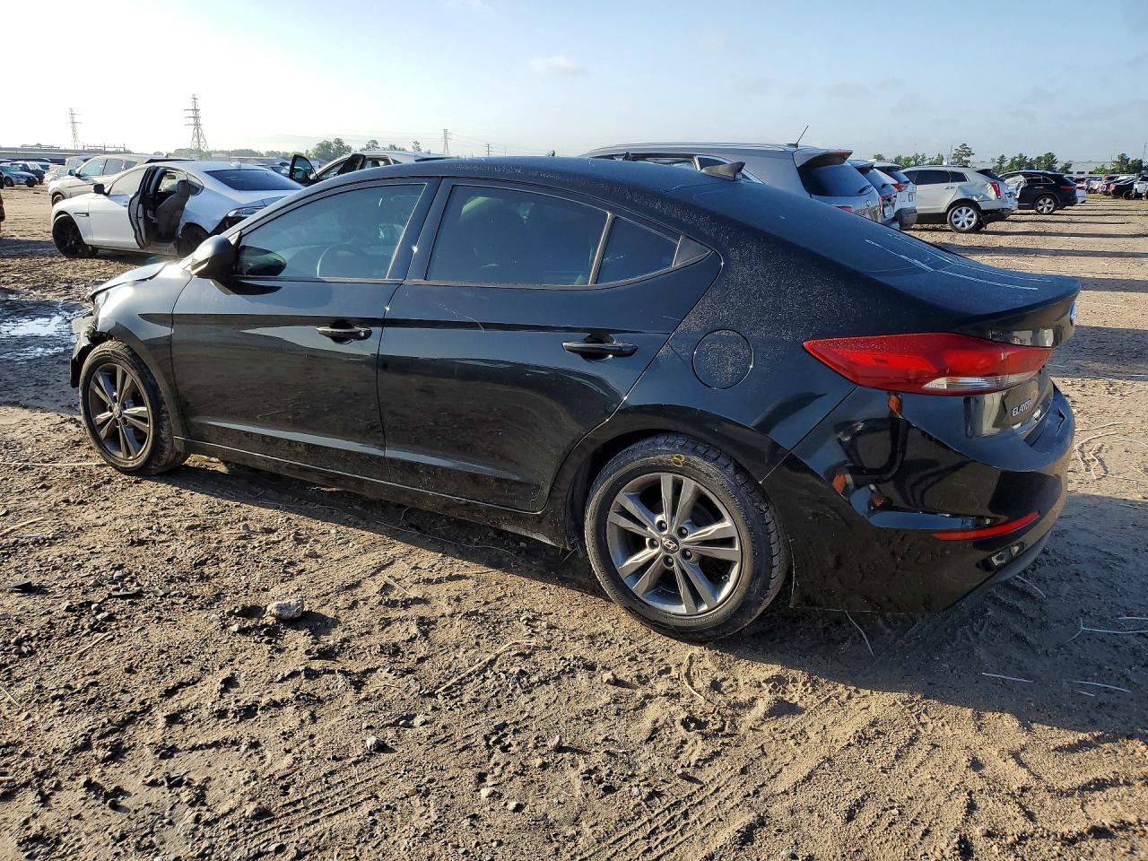 2017 HYUNDAI ELANTRA SE — снимка 2