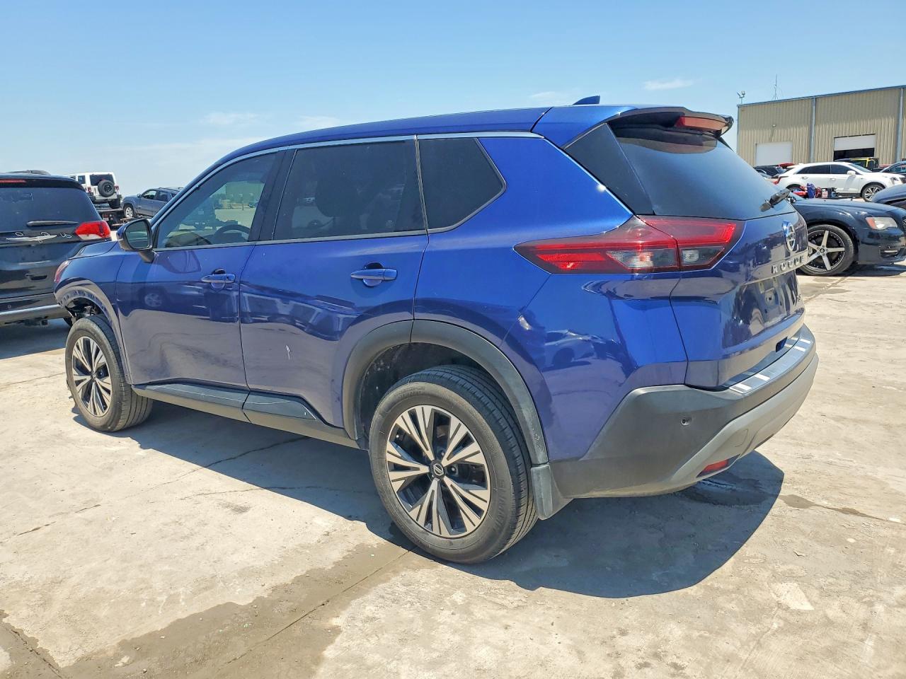2021 NISSAN ROGUE SV — снимка 2