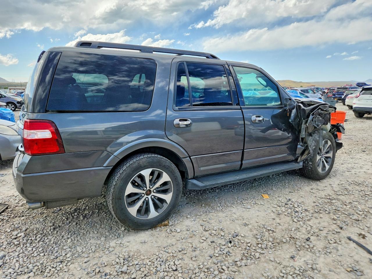 2017 FORD EXPEDITION XLT — снимка 3