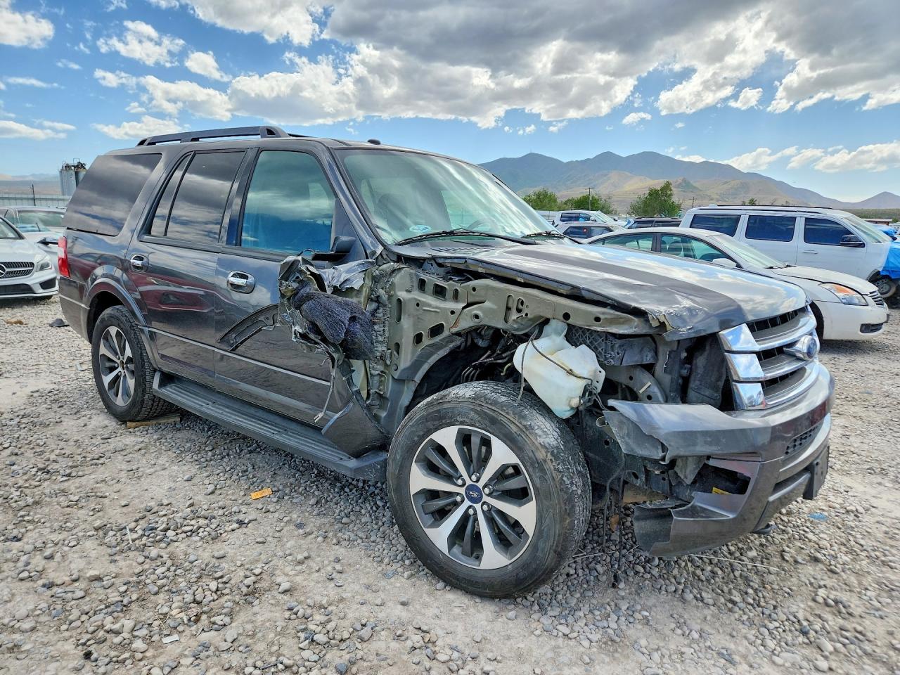 2017 FORD EXPEDITION XLT — снимка 4